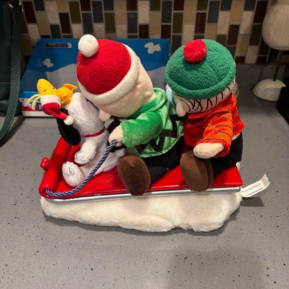 Vintage Gemmy Peanuts Charlie Brown animated Christmas sleigh/sled - Picture 5 of 9